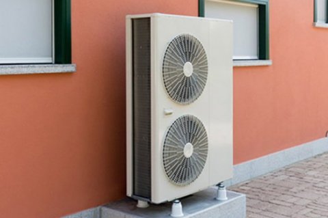 Fourniture et installation d'une pompe à chaleur air/air pour plancher chauffant à Saint-Tropez 